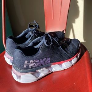 Hoka One One Elevon ProFly - Women’s Size 9